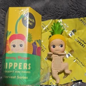 Sonny Angel Pineappe Hipper 100% Authentic